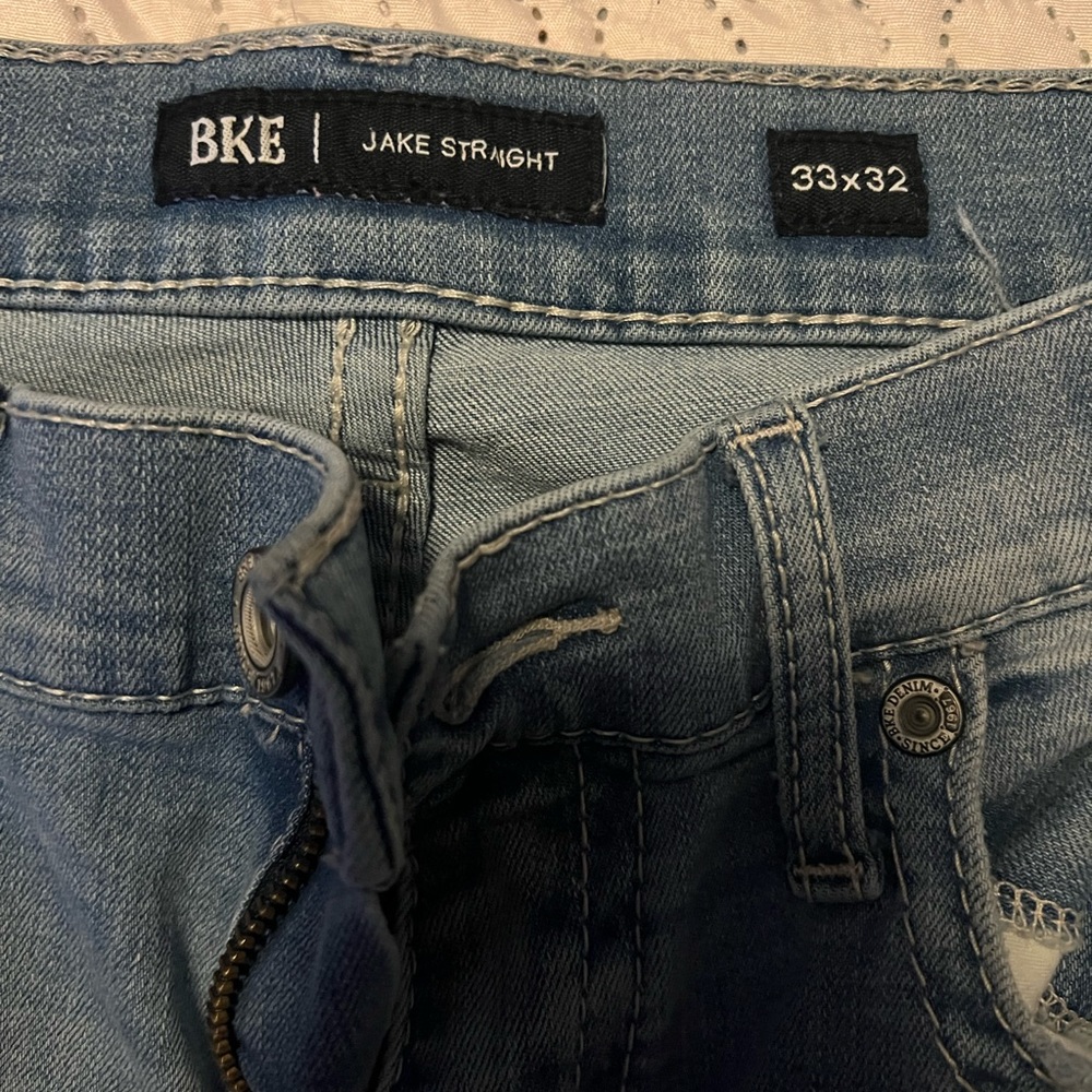 BKE Jake Straight.  33x32. Light wash.  Wore once.